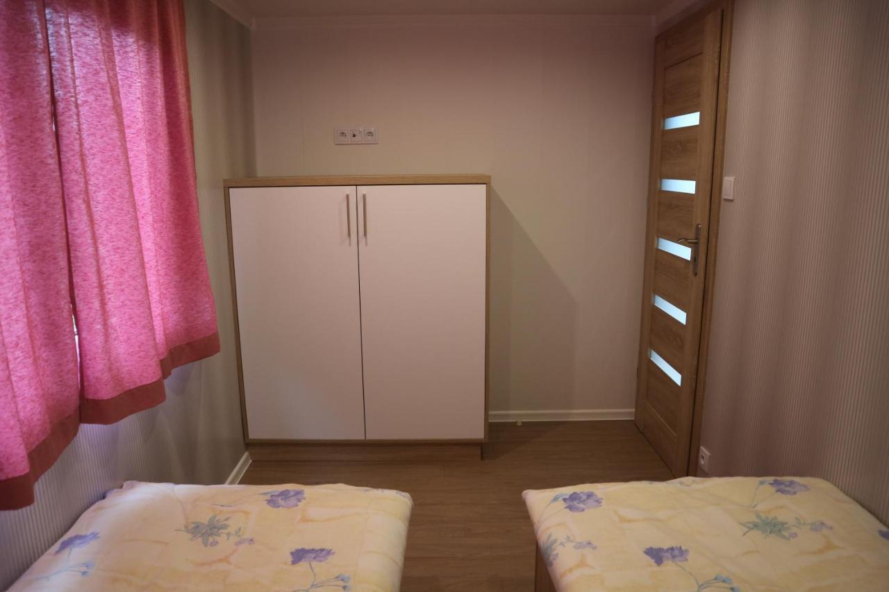 Amis Apartman 2 립토브스키트로노벡 외부 사진